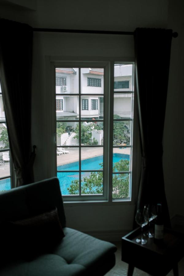 Like A Local Hotel Чиангмай Екстериор снимка