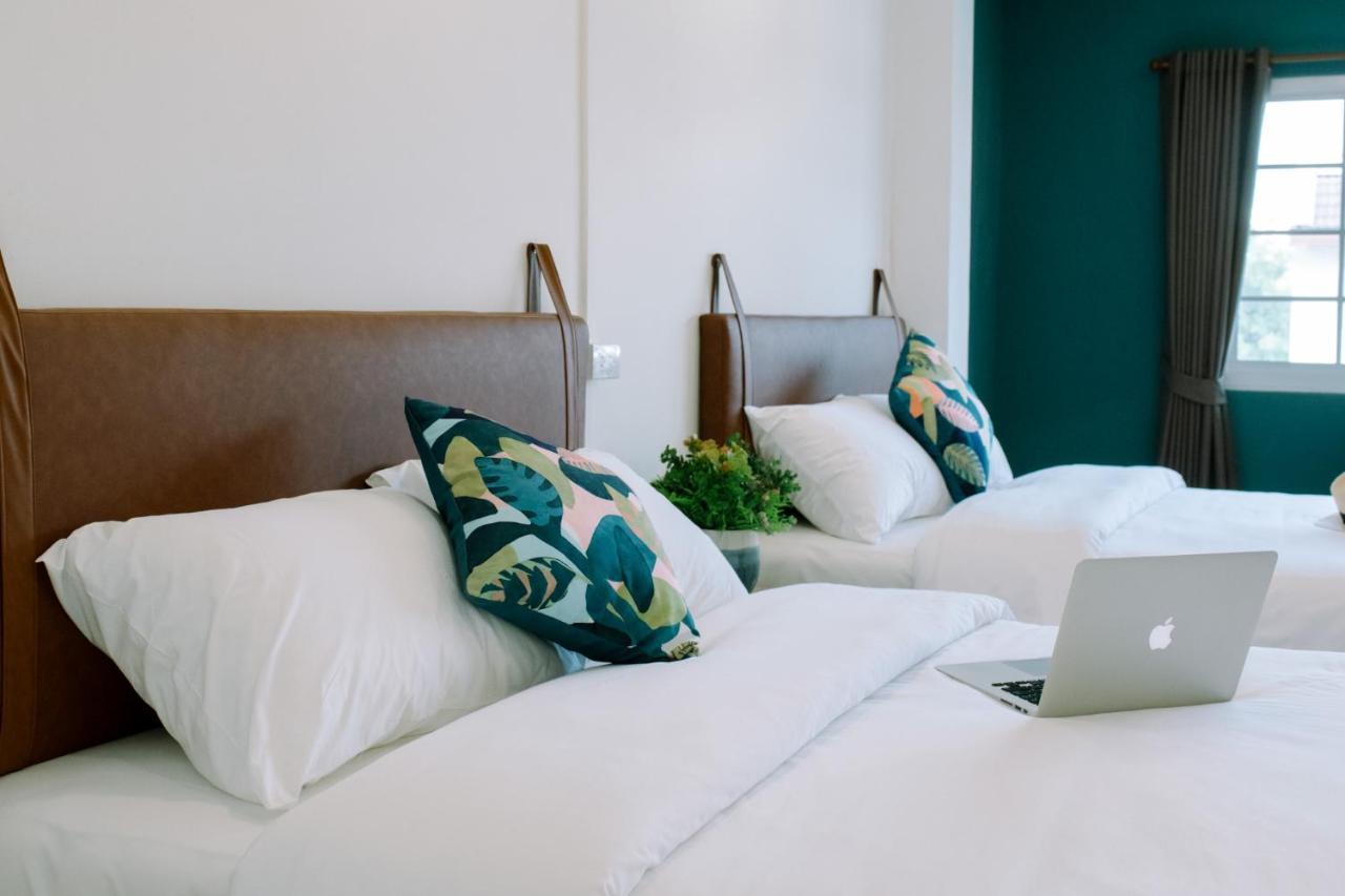 Like A Local Hotel Чиангмай Екстериор снимка