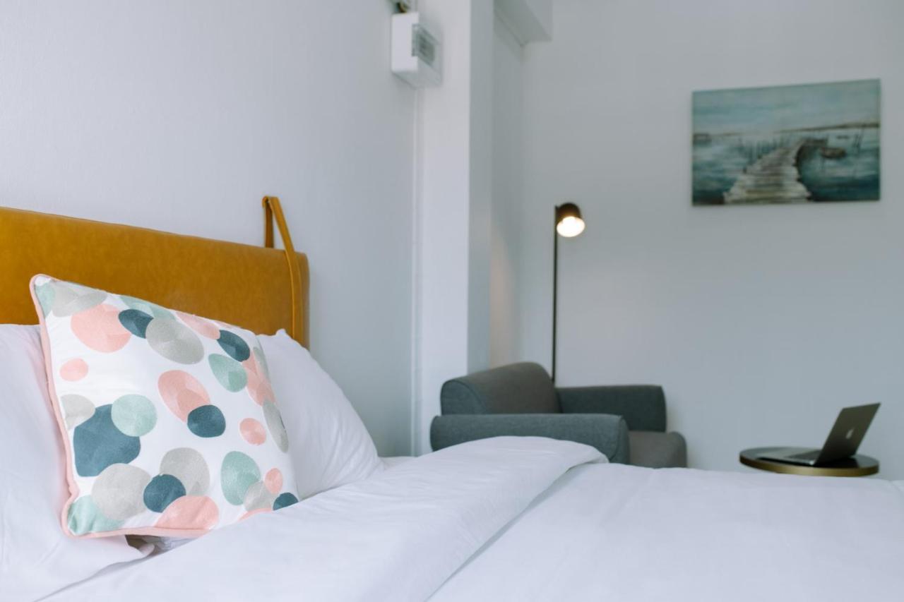 Like A Local Hotel Чиангмай Екстериор снимка