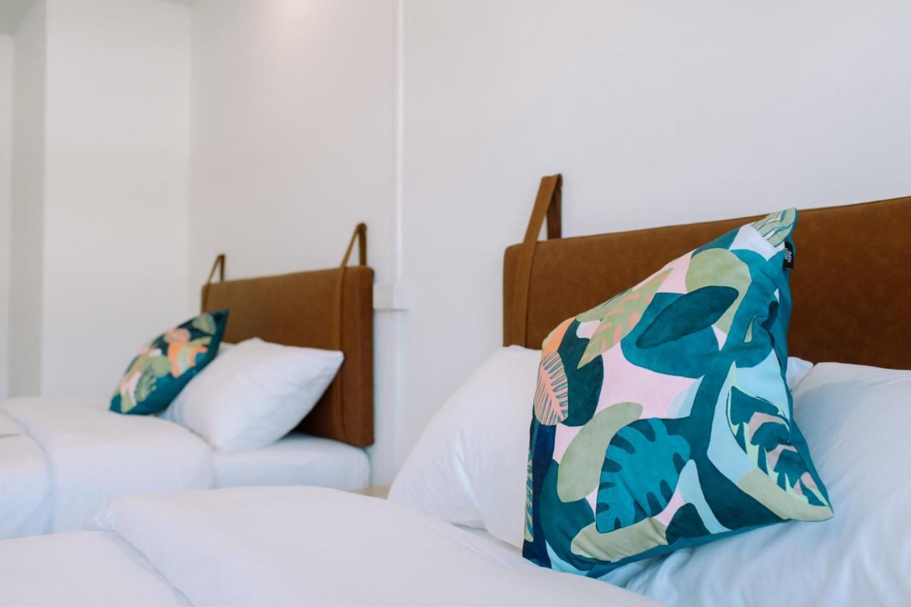 Like A Local Hotel Чиангмай Екстериор снимка